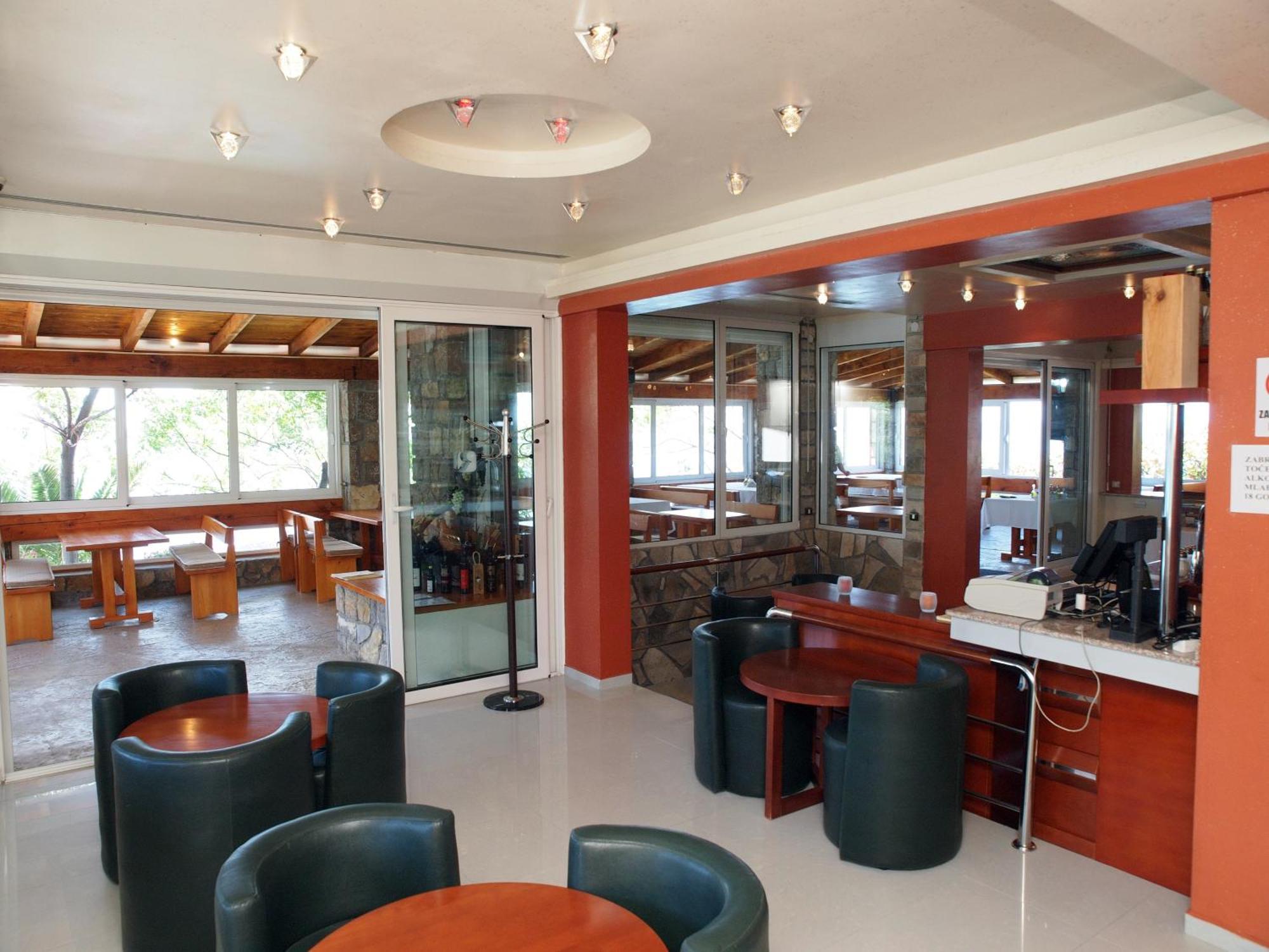 Hotel R Utjeha Ngoại thất bức ảnh