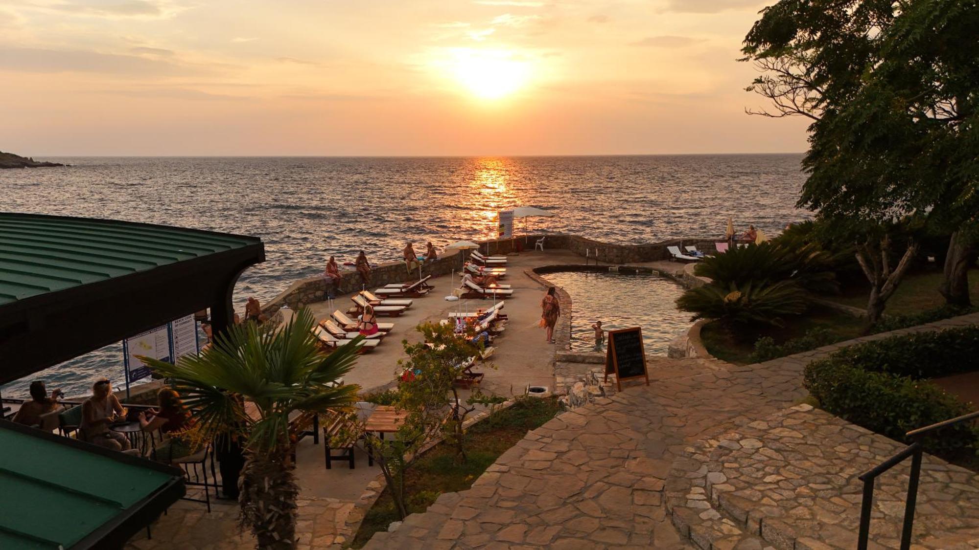 Hotel R Utjeha Ngoại thất bức ảnh