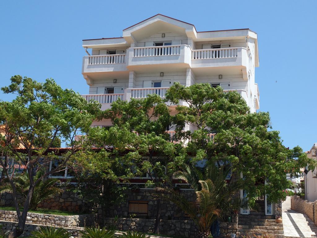 Hotel R Utjeha Ngoại thất bức ảnh