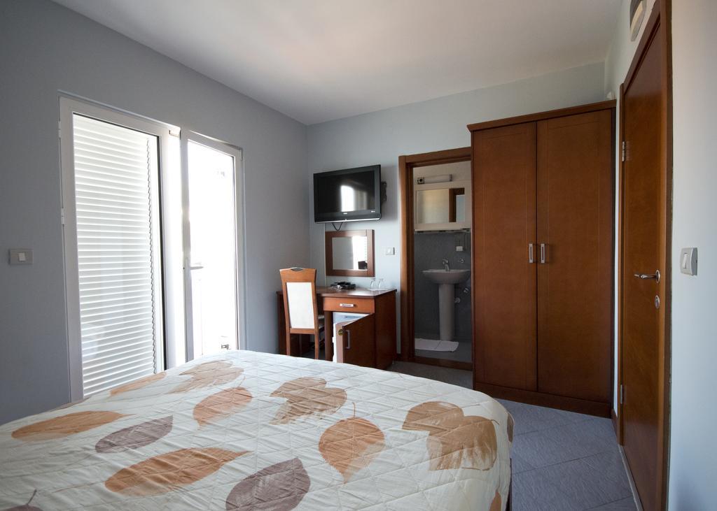 Hotel R Utjeha Ngoại thất bức ảnh