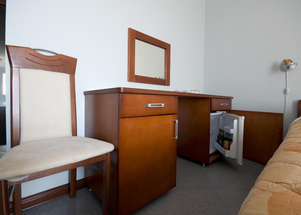 Hotel R Utjeha Ngoại thất bức ảnh
