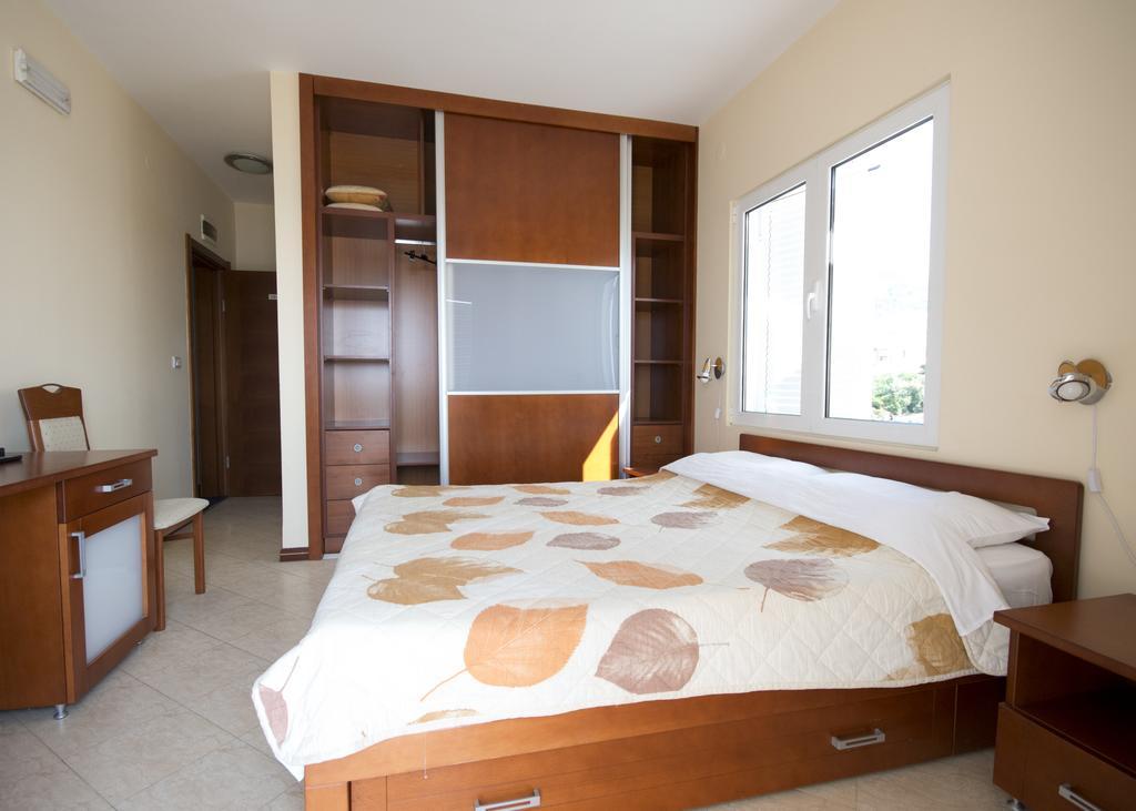 Hotel R Utjeha Ngoại thất bức ảnh